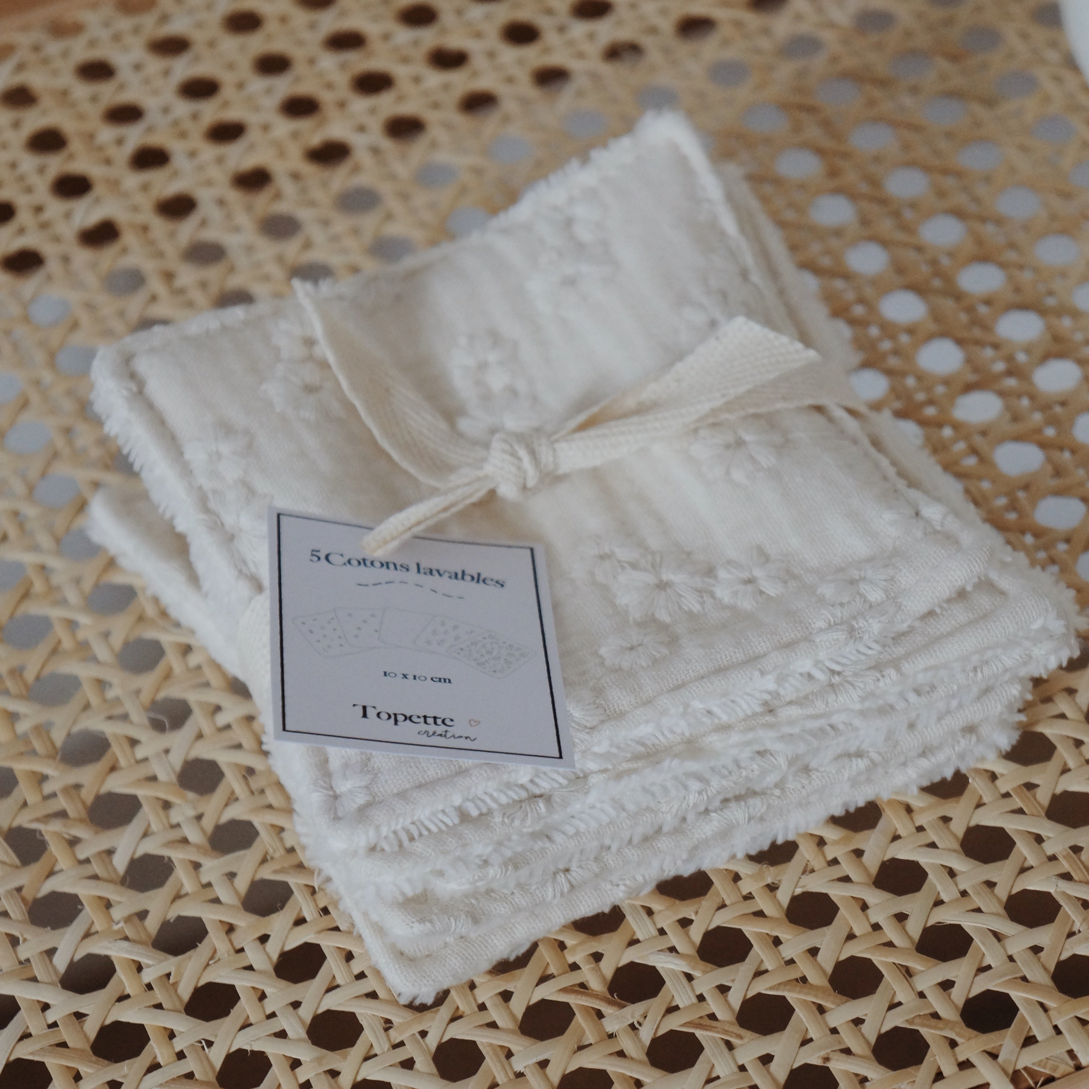 Lot de 5 carrés de coton lavables | Fleurs brodées