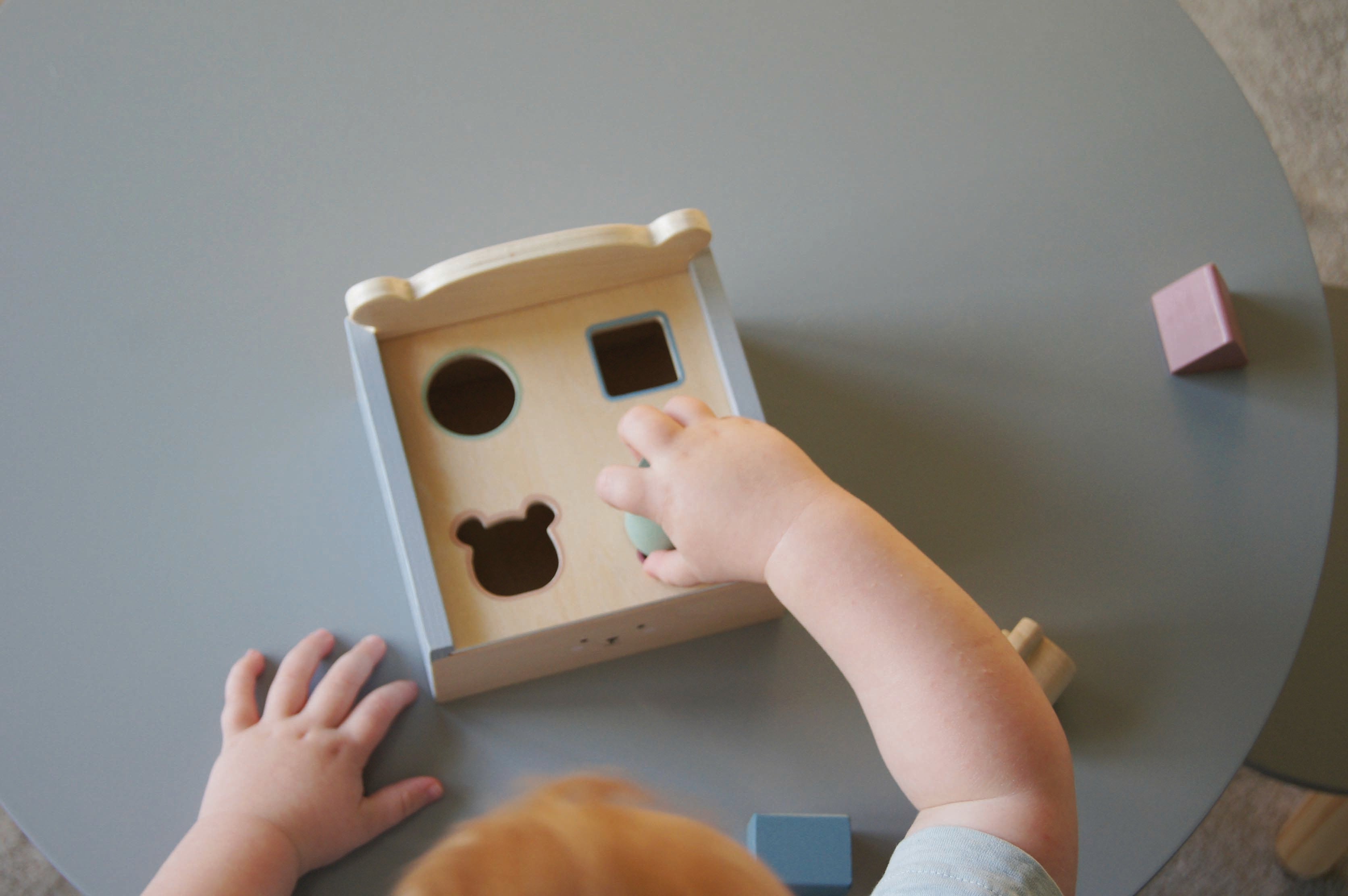 Boîte à formes en bois