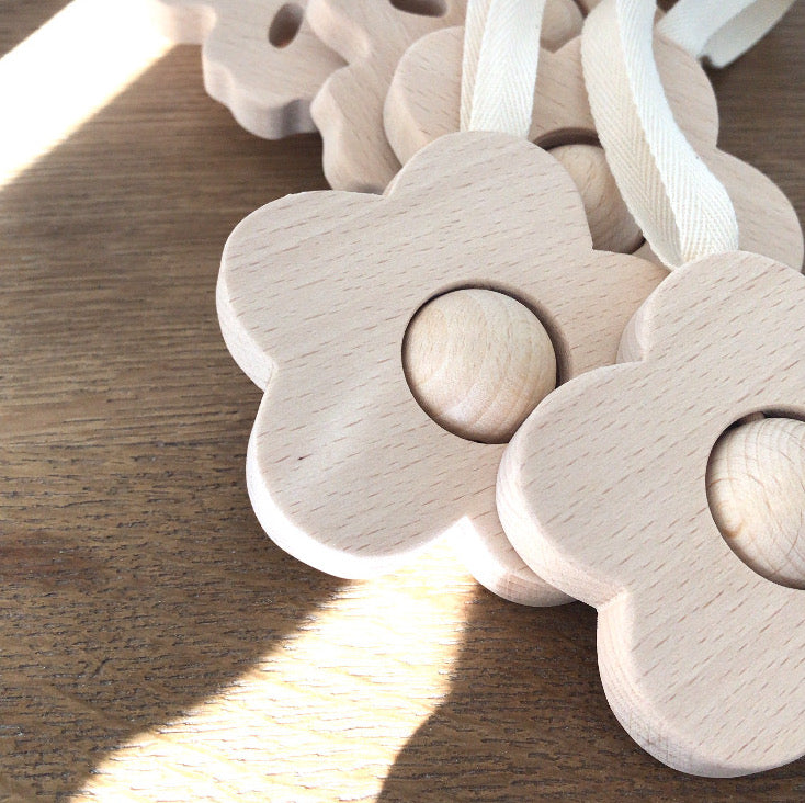 Hochet en bois | Fleur