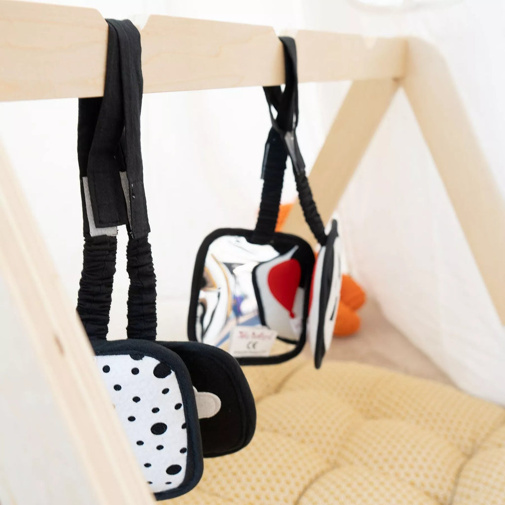 Cartes contrastées à suspendre