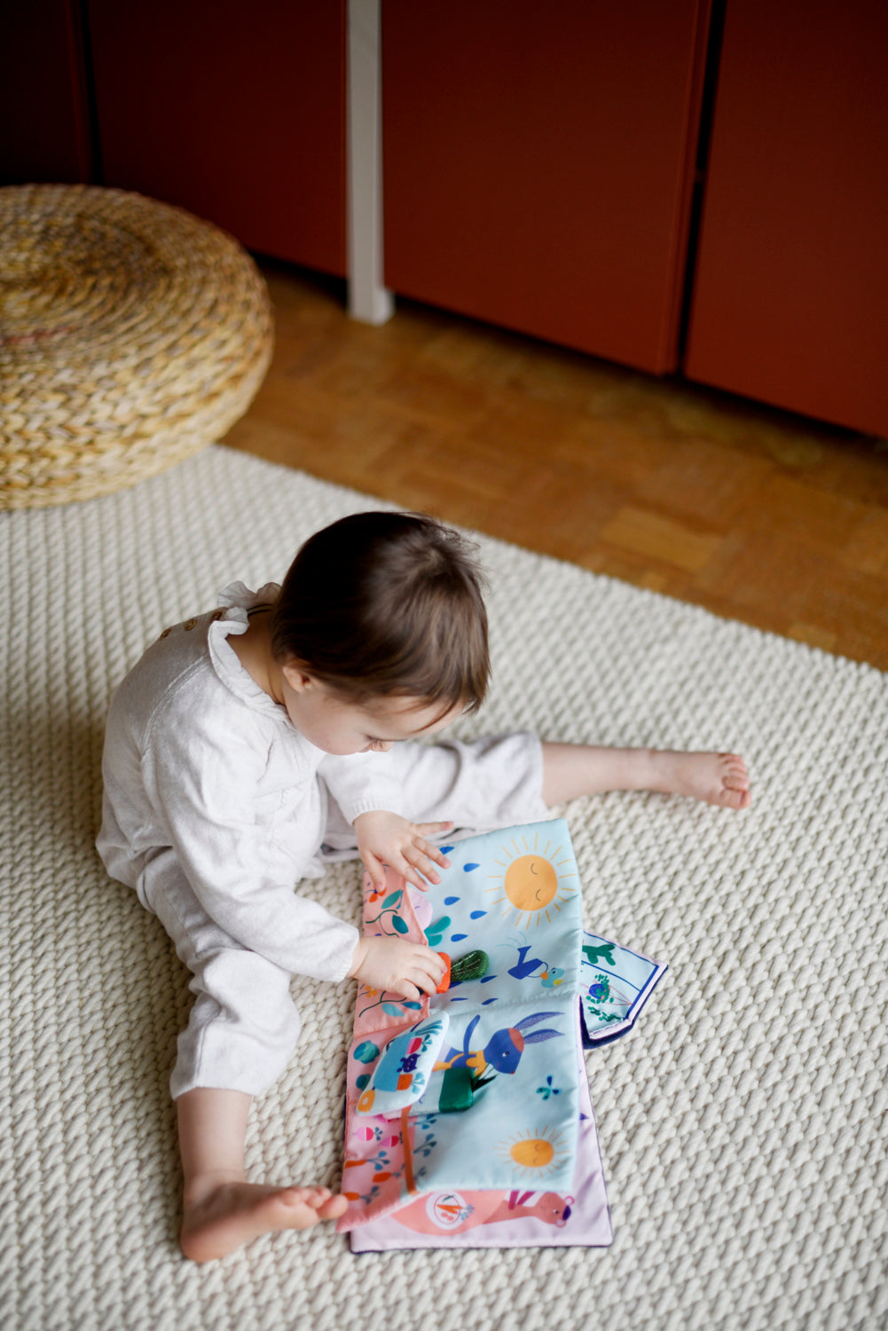 Livre d’éveil multi activités en tissu | Gabin lapin