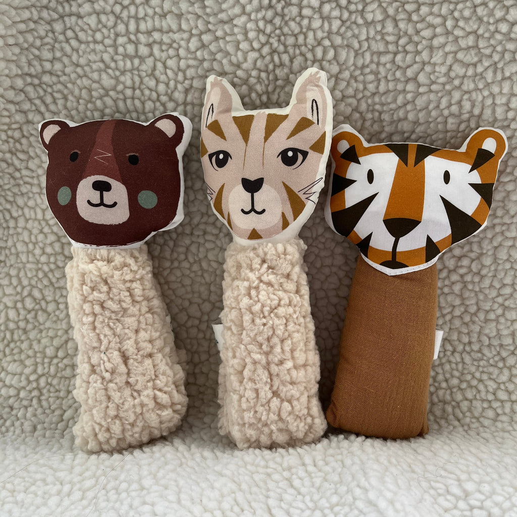 Hochet à grelot en tissu teddy | Ours brun