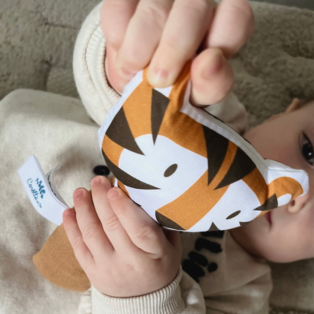 Hochet à grelot en tissu teddy | Ours brun