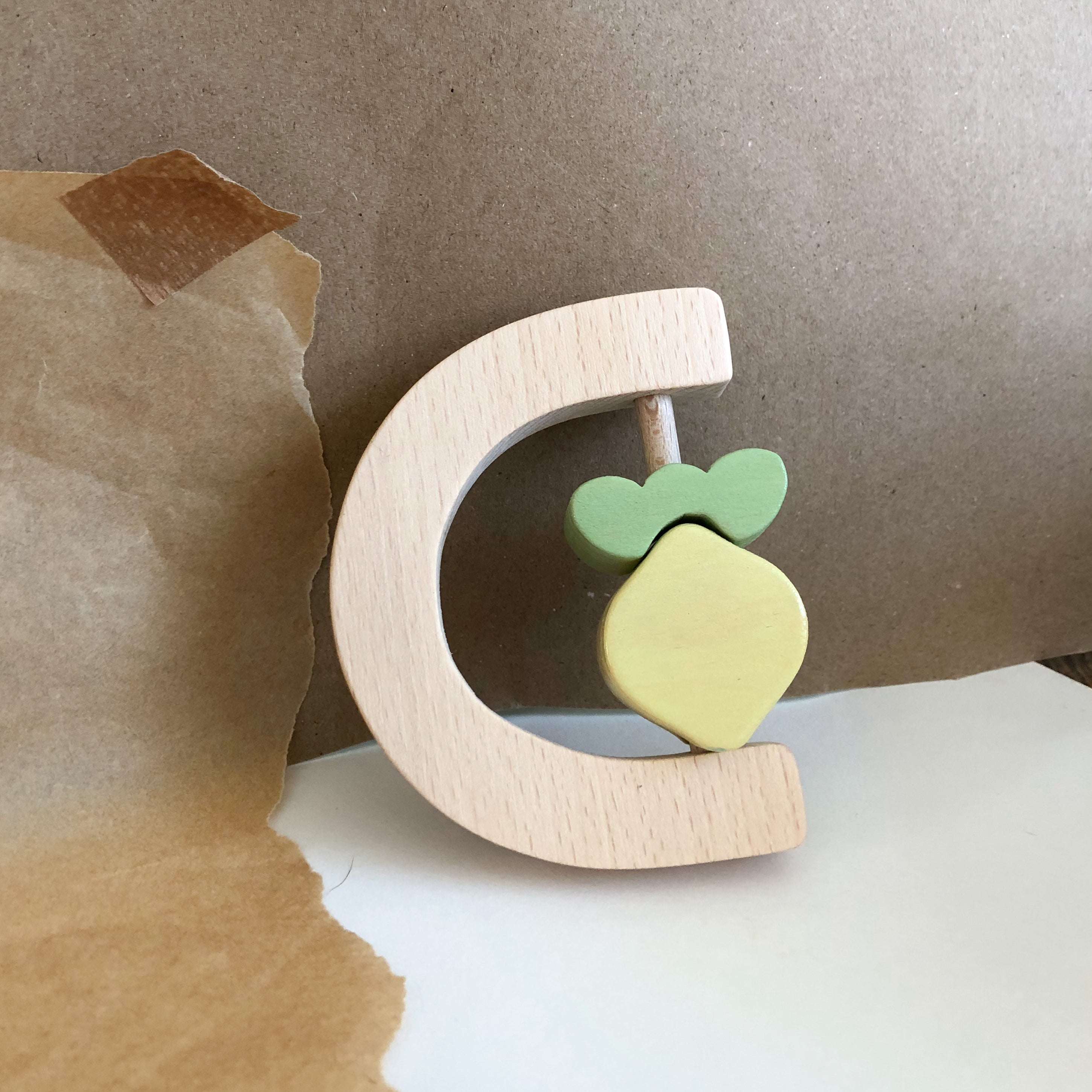 Hochet en bois | Citron