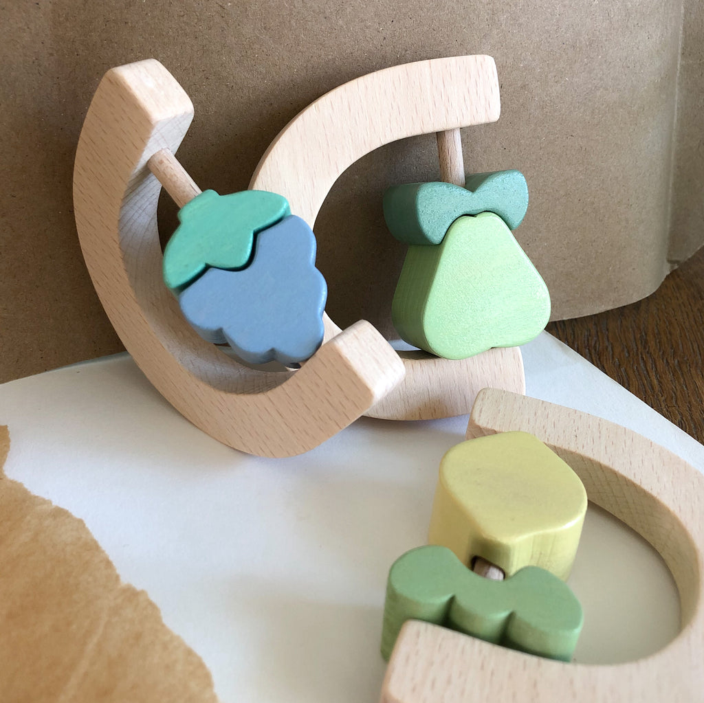 Hochet en bois | Poire